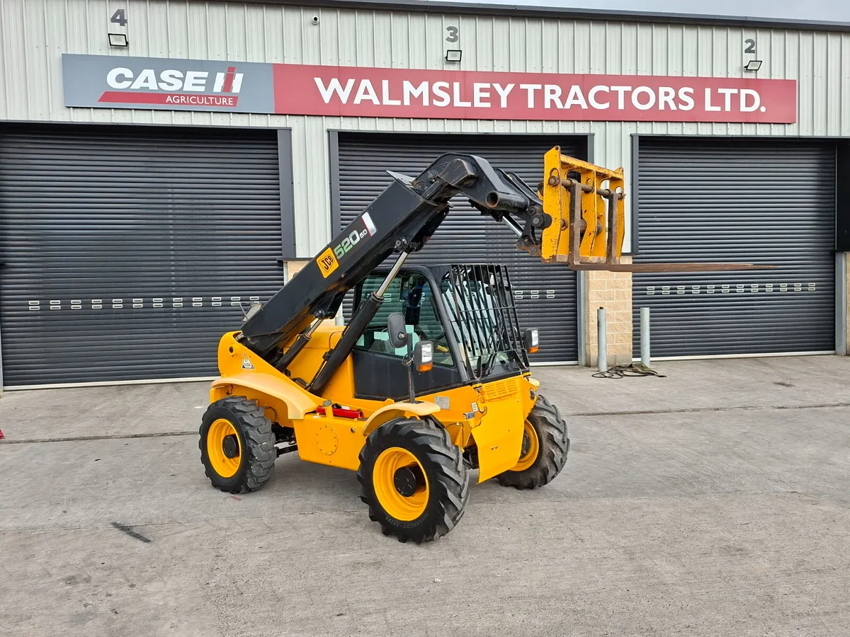JCB 520-50  (3050 HOURS) - Image 1