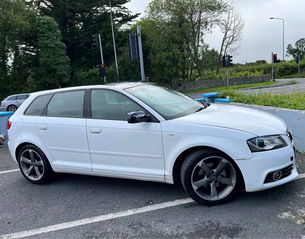 Audi A3 S-Line 2010 - Image 1