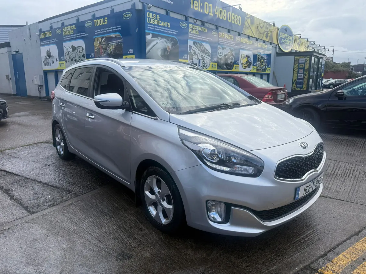 Kia Carens 2016 Low Mileage 7 seater - Image 3