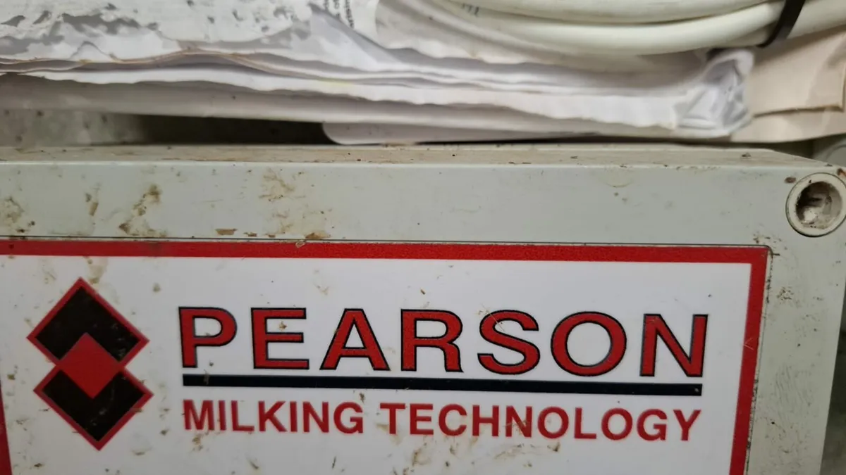 Pearson 14 unit milking palour - Image 3