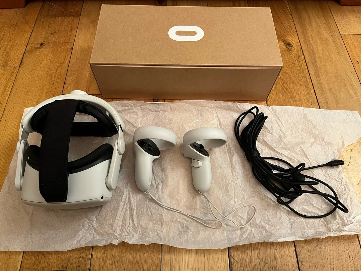 Oculus Quest 2 128 GB-Link Cable & Kiwi Headstrap - Image 1