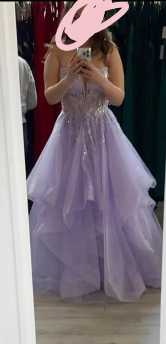 Debs Dress: Lilac Ballgown - Image 3