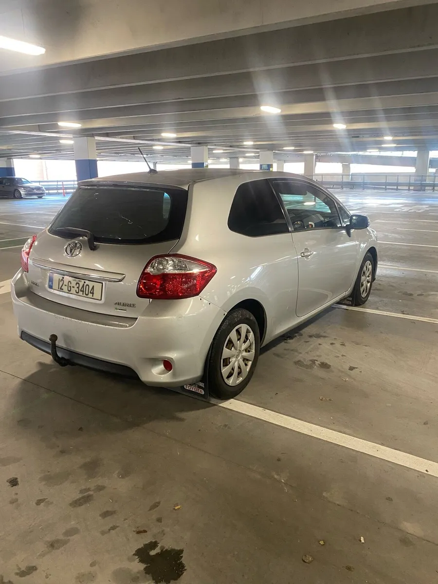 Toyota Auris Van - Image 3