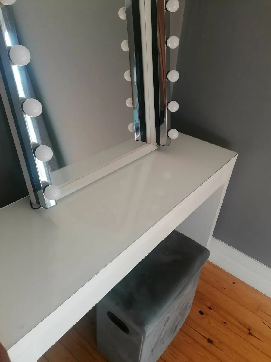 Vanity mirror - Image 2