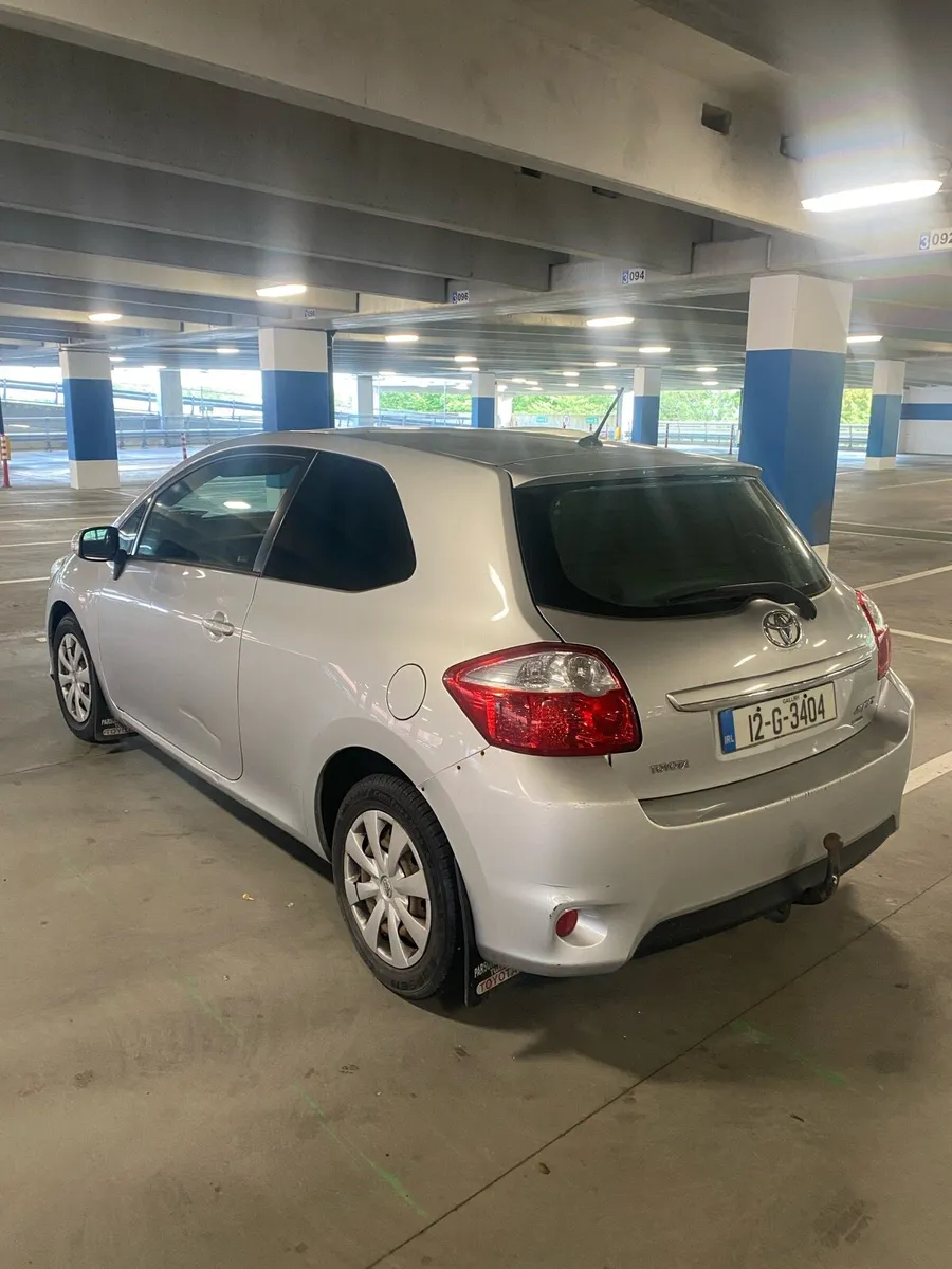 Toyota Auris Van - Image 4