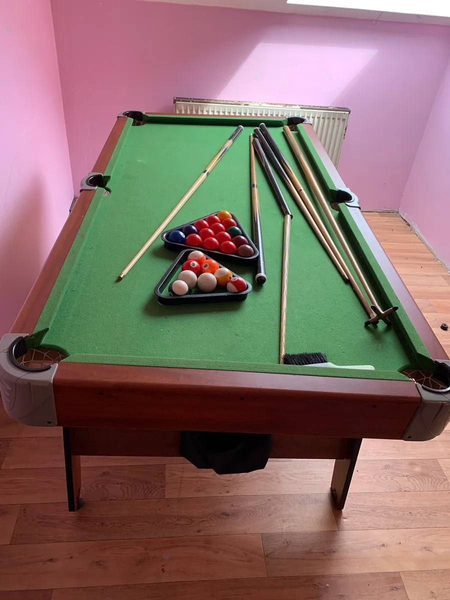 Pool table - Image 2