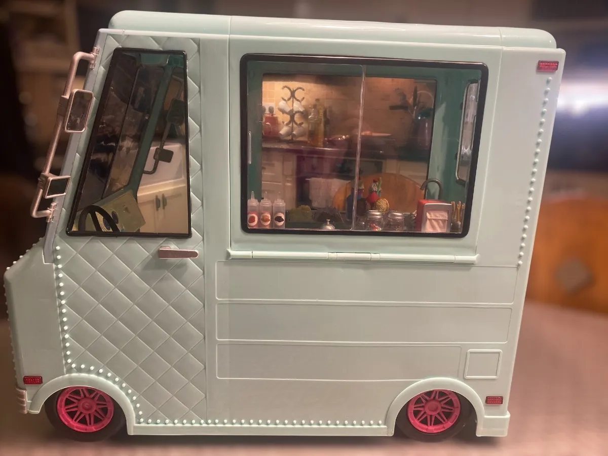 Our generation girl dolls ice cream truck - Image 3