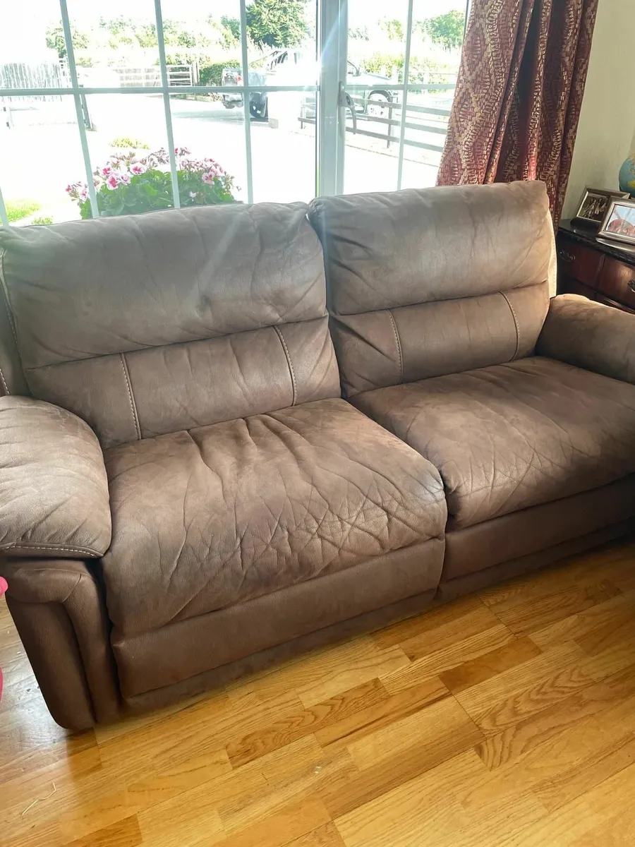 Suite of Furniture - Image 4