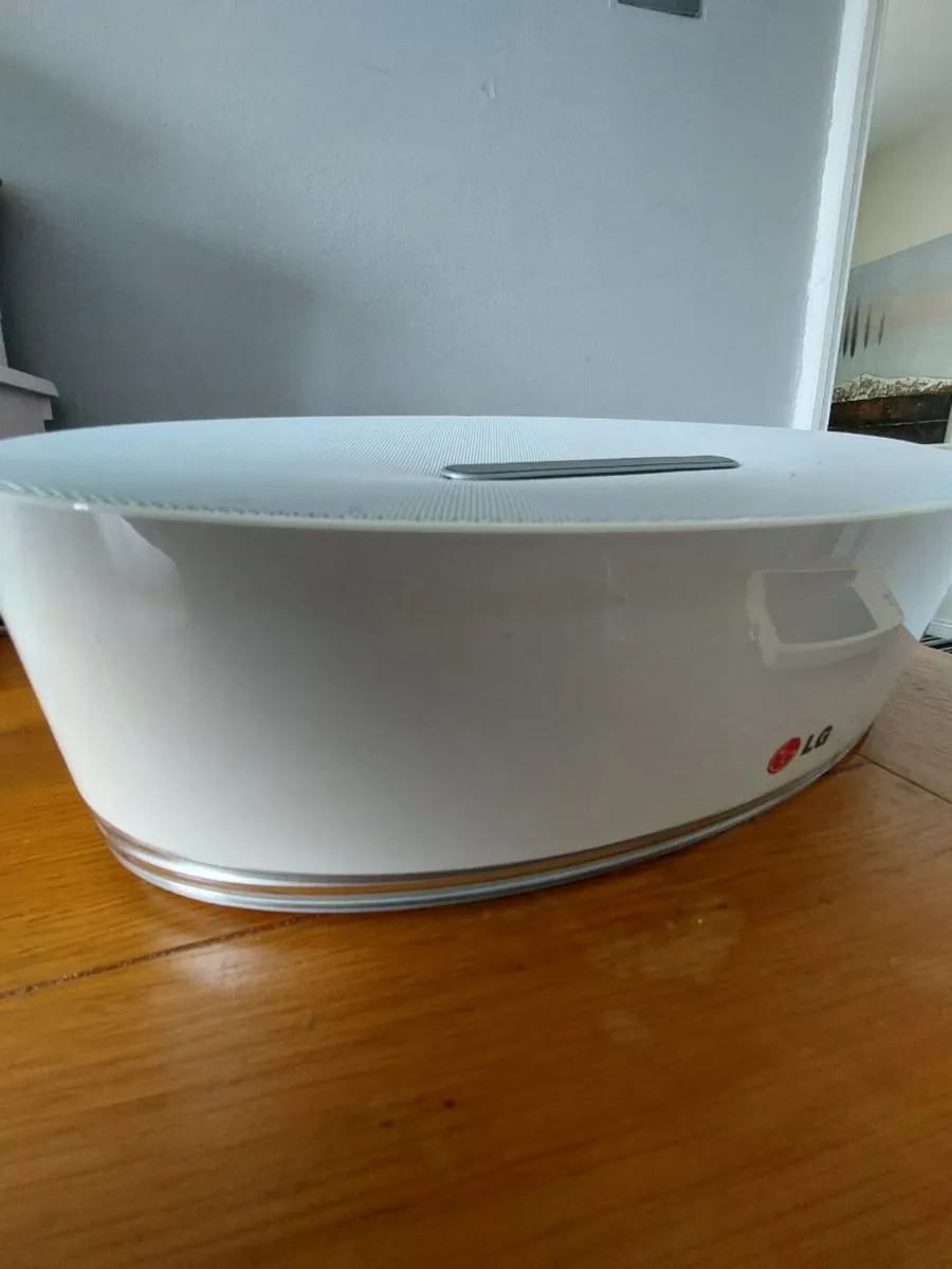 LG Bluetooth speaker - Image 2