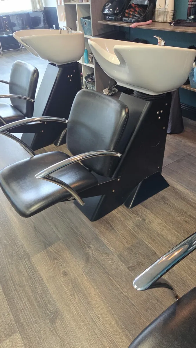 Salon basins & furniture - Image 3