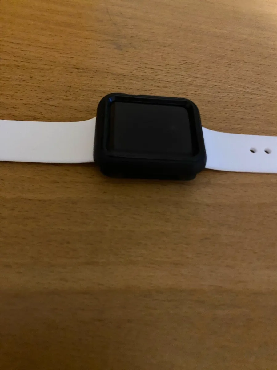 Apple Watch Series 3 - Image 4