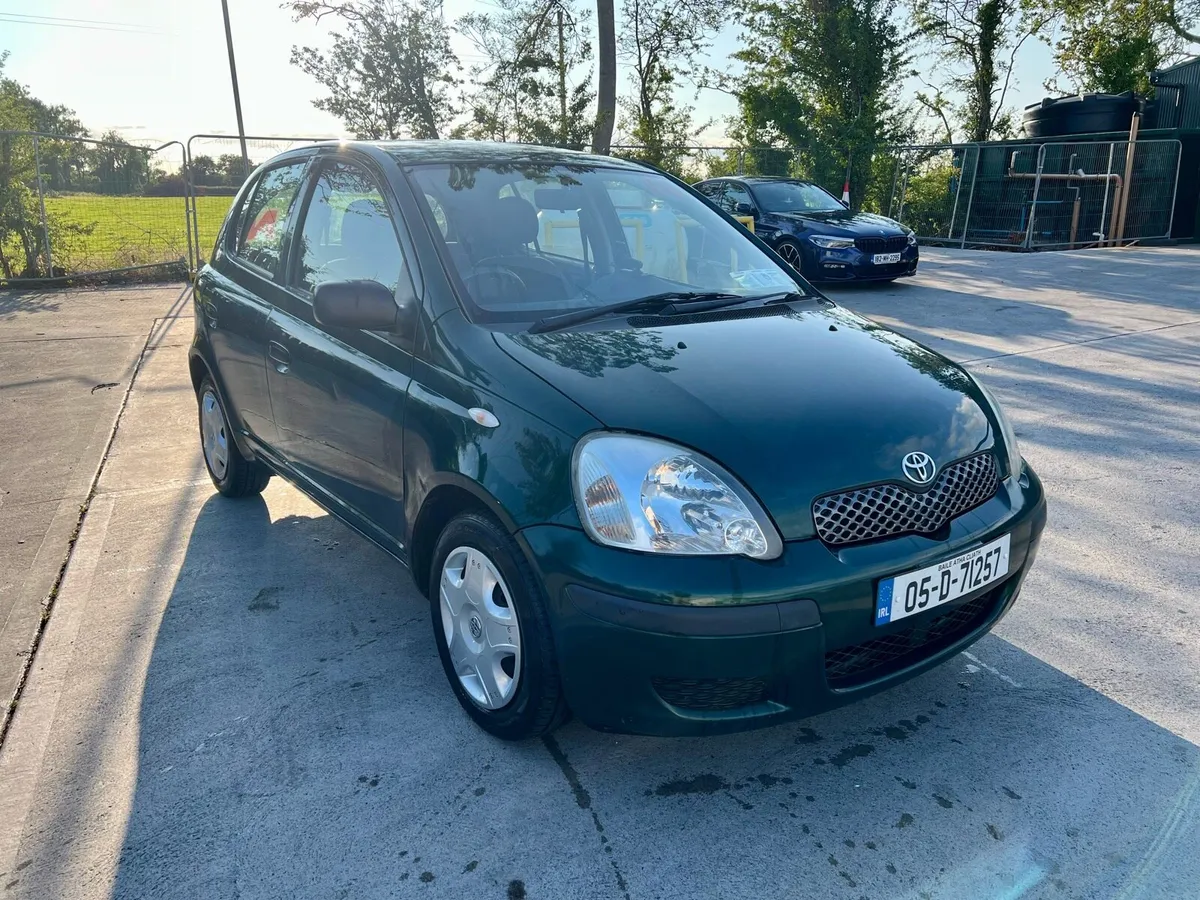 Low Mileage & Excellent Condition Toyota Yaris - Image 1