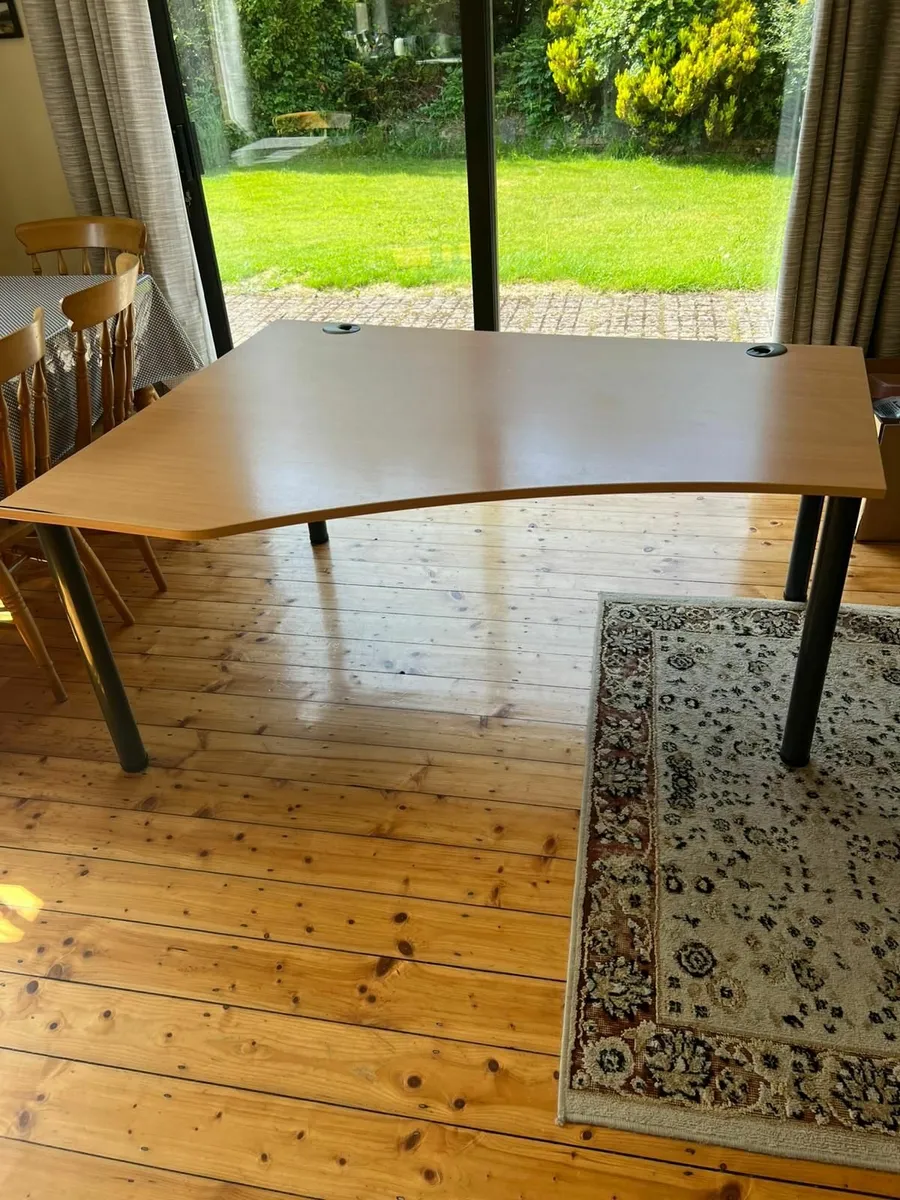 Desk - Image 1