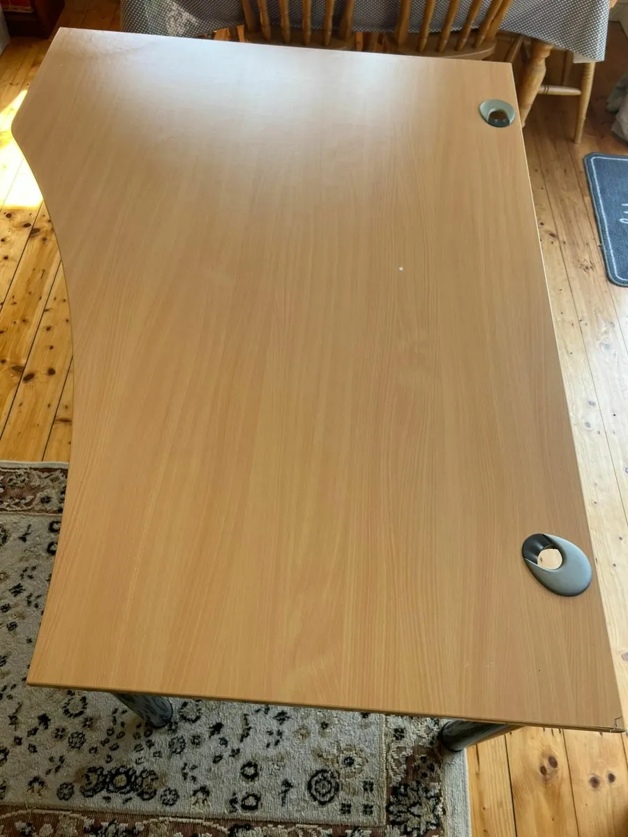 Desk - Image 2