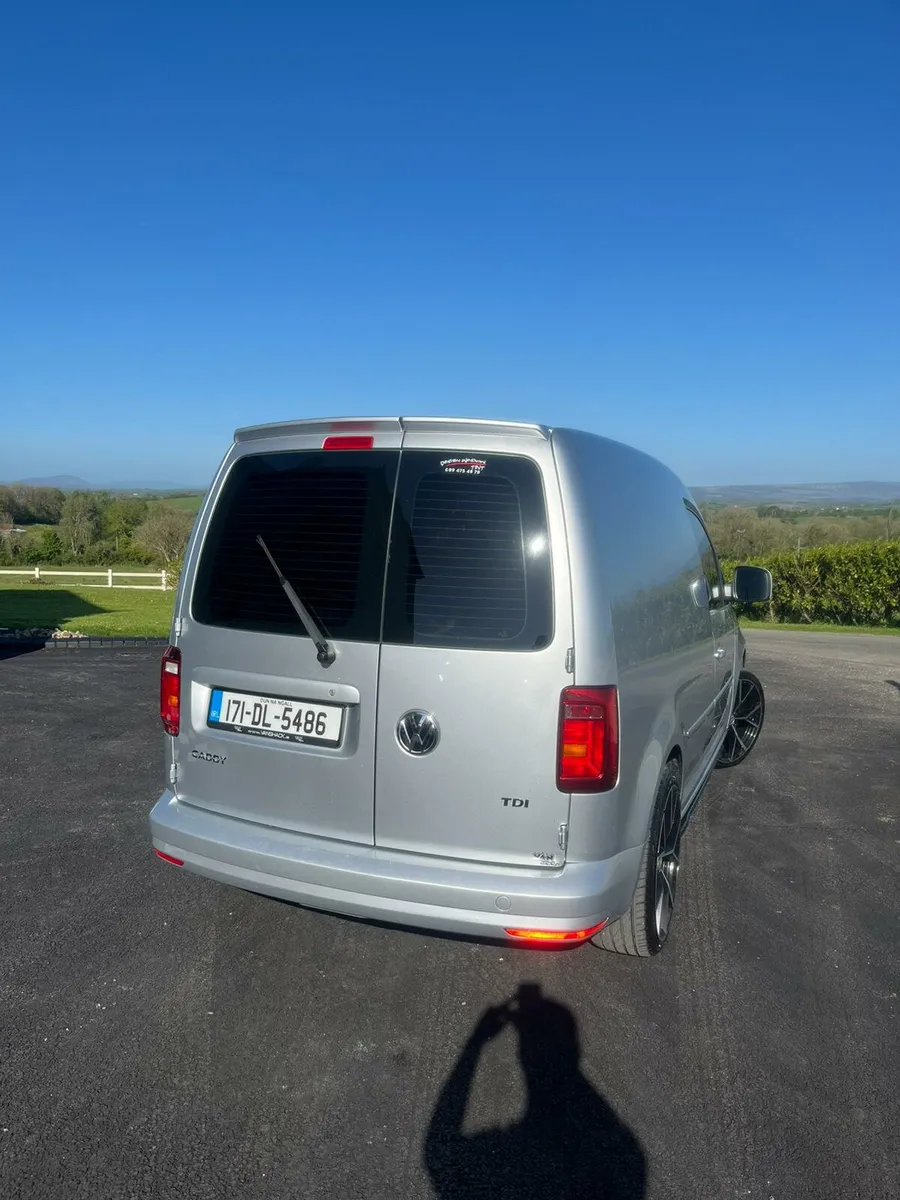 Volkswagon Caddy - Image 3