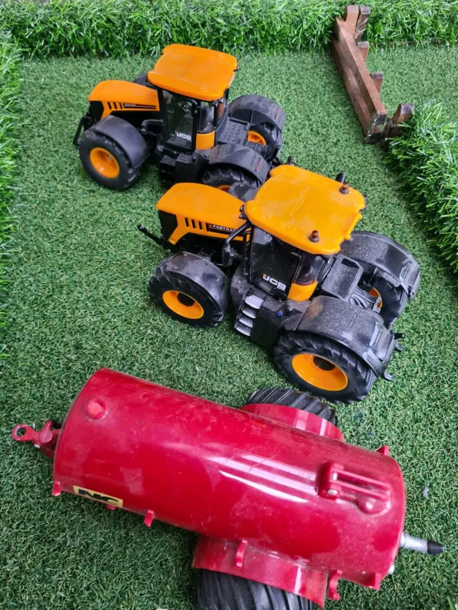 Farm Machinery, sheds, Fields & Silage Pits. - Image 2