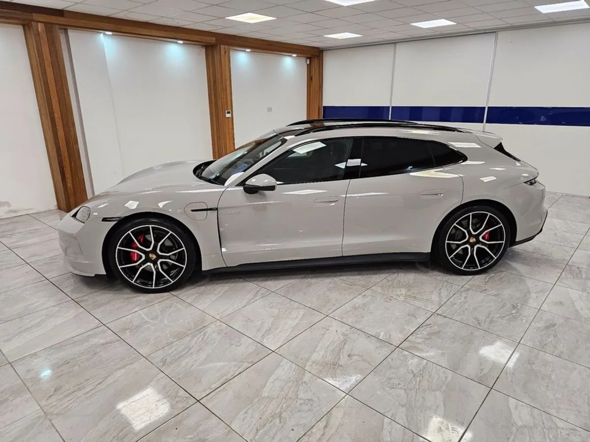 Porsche Taycan New Model // 4S Sport Turismo - Image 4