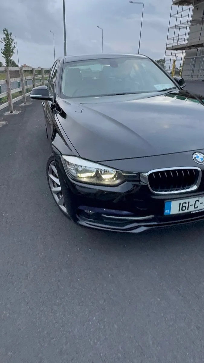 BMW 3-Series 2016 - Image 3