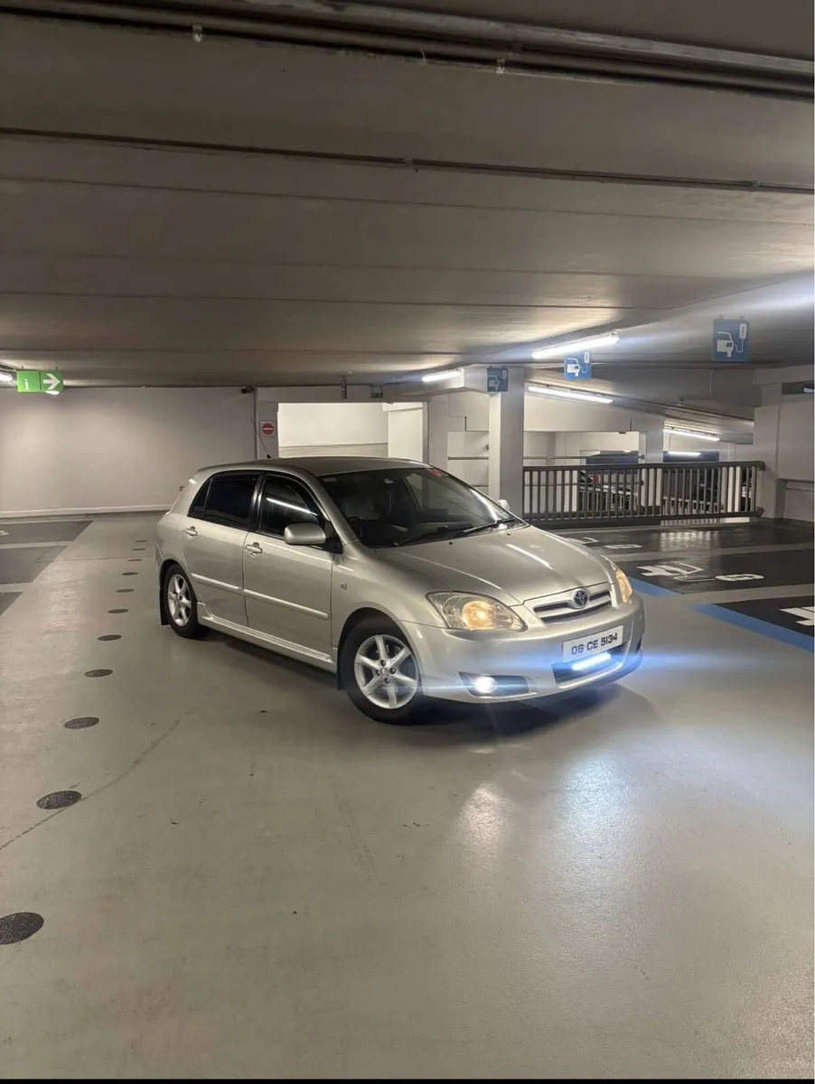 Toyota Corolla - Image 4