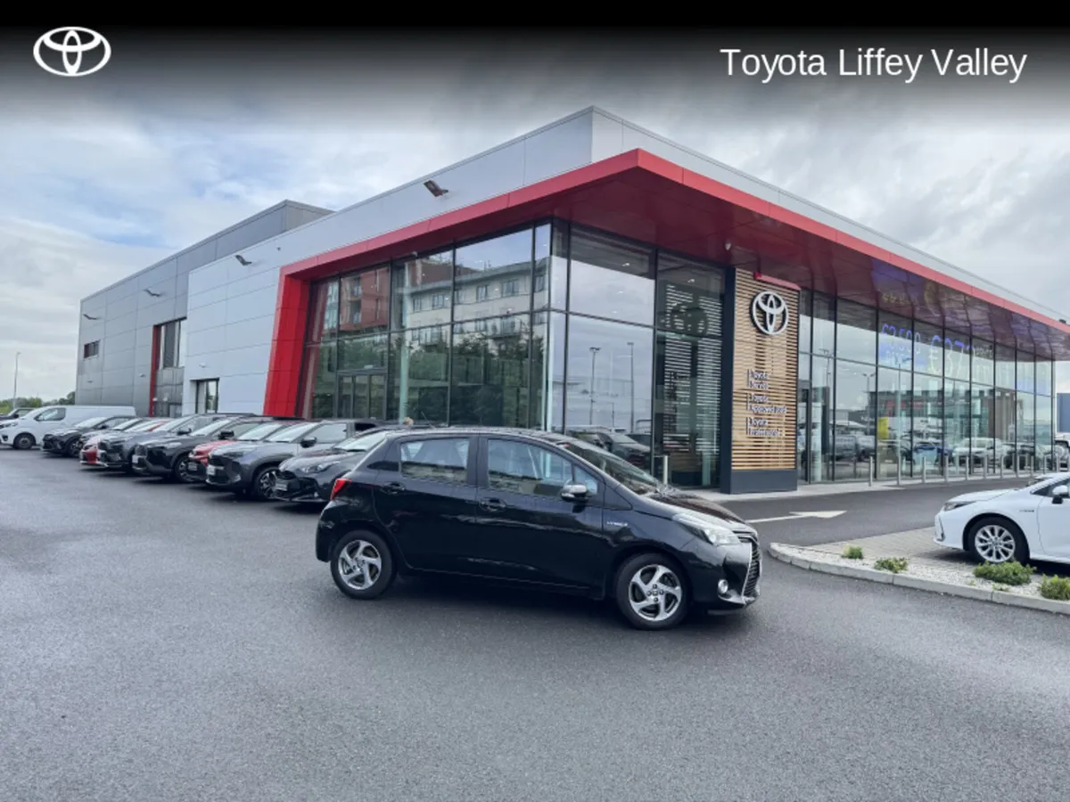 Toyota Yaris HY HYBRID LUXURY MC 4DR AUTO - Image 1