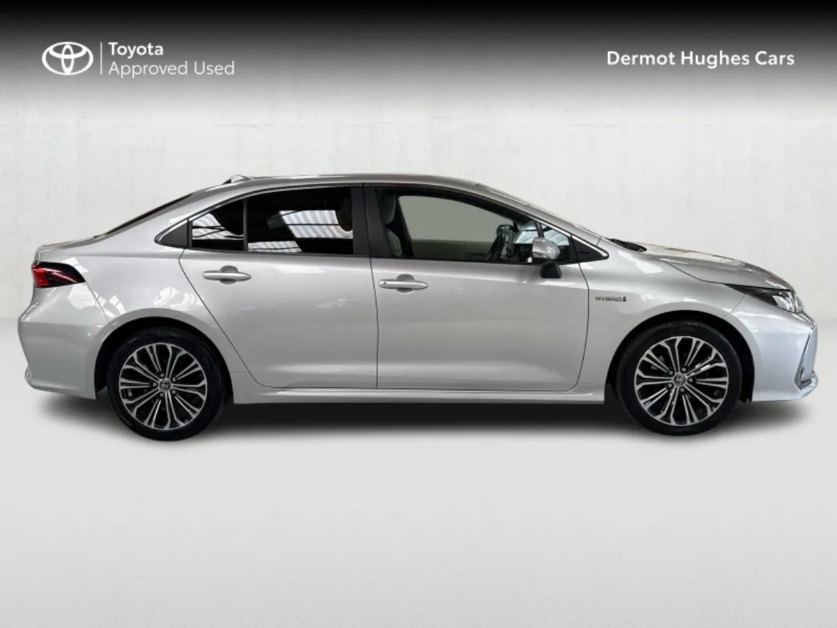 Toyota Corolla COROLLA HYBRID LUNA SPORT - Image 3