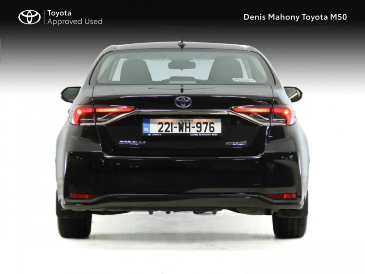 Toyota Corolla Hybrid Luna Saloon Auto - Image 4