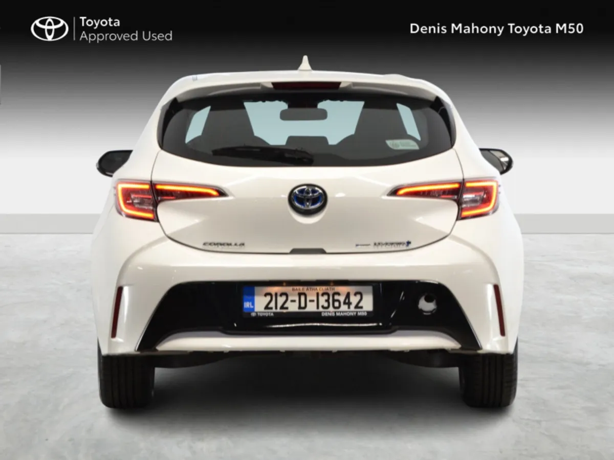 Toyota Corolla Hybrid Luna Hatchback Auto - Image 4