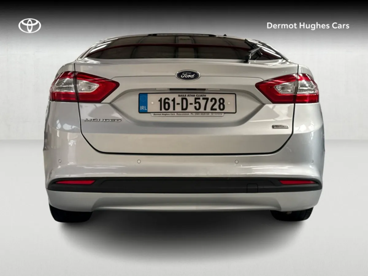 Ford Mondeo ZETEC 5DR 1.5 TDCI 120PS 4DR - Image 4