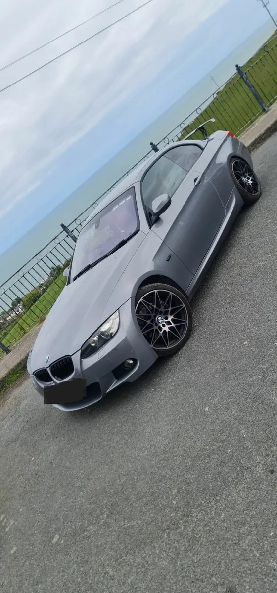 BMW 3-Series 2009, M Sport E93 - Image 1