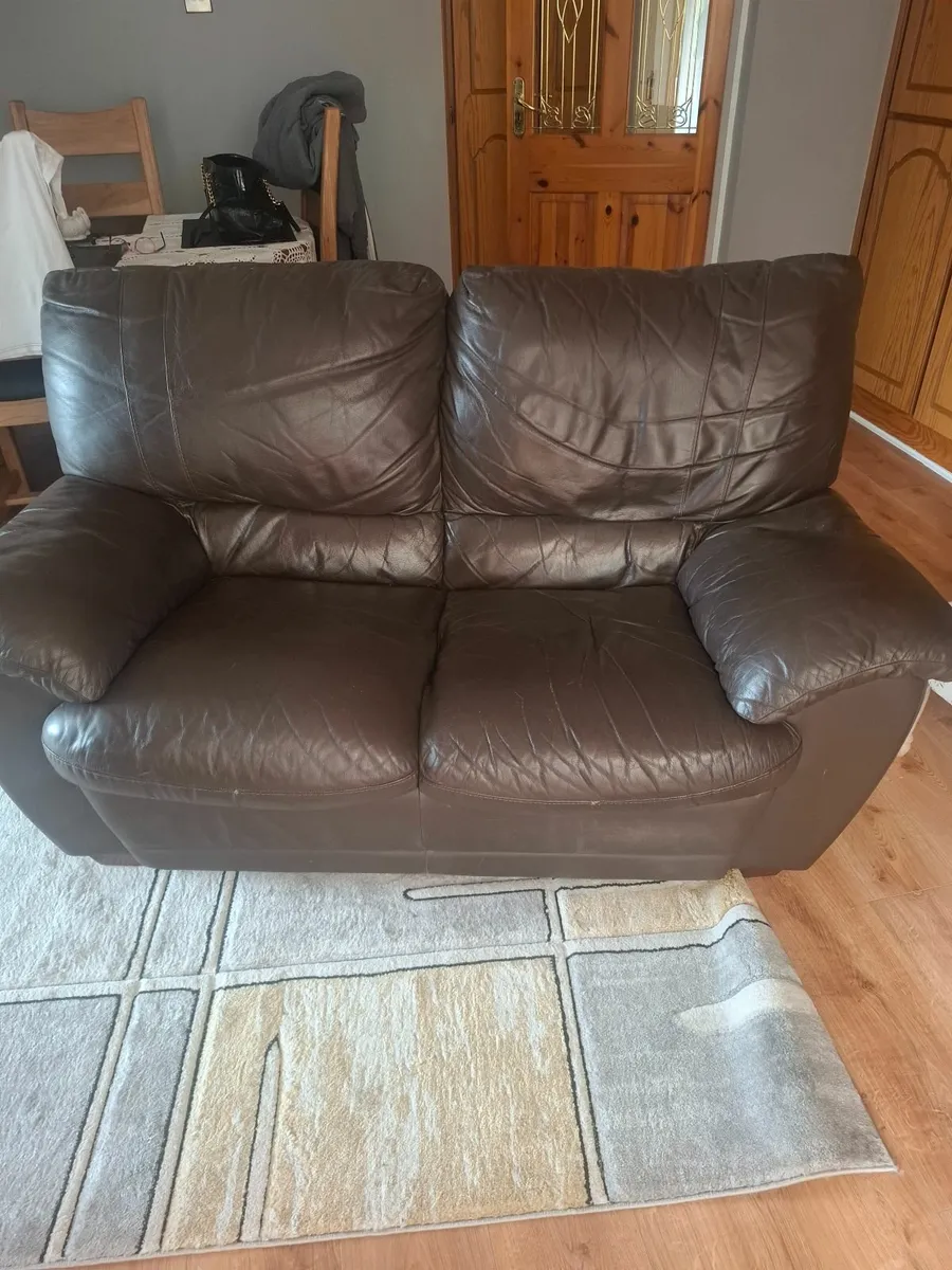 Leather couch - Image 1