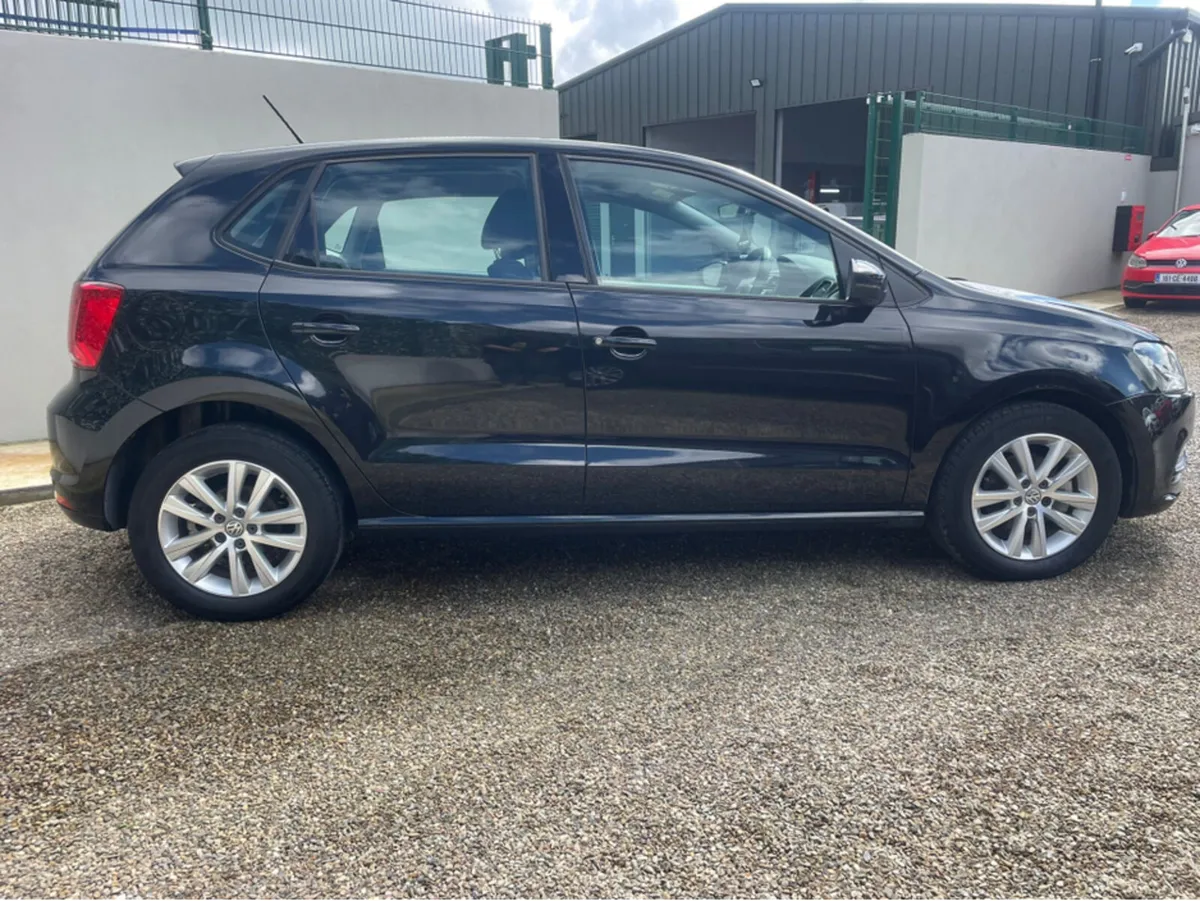 Volkswagen Polo 1.2 AUTO - Image 3