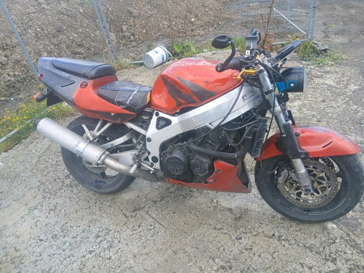98 honda cbr 900 fireblade - Image 1