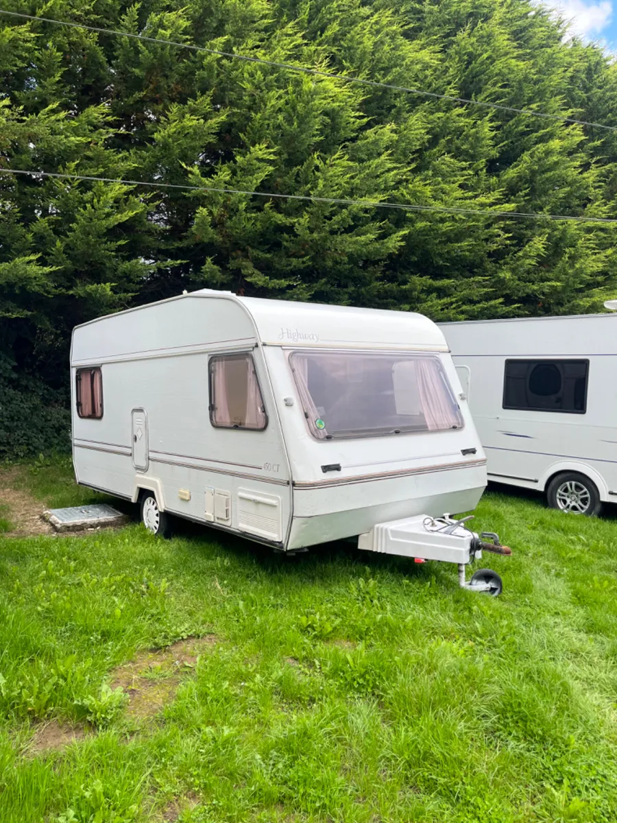 Marauder 5 Berth Caravan For Sale - Image 2
