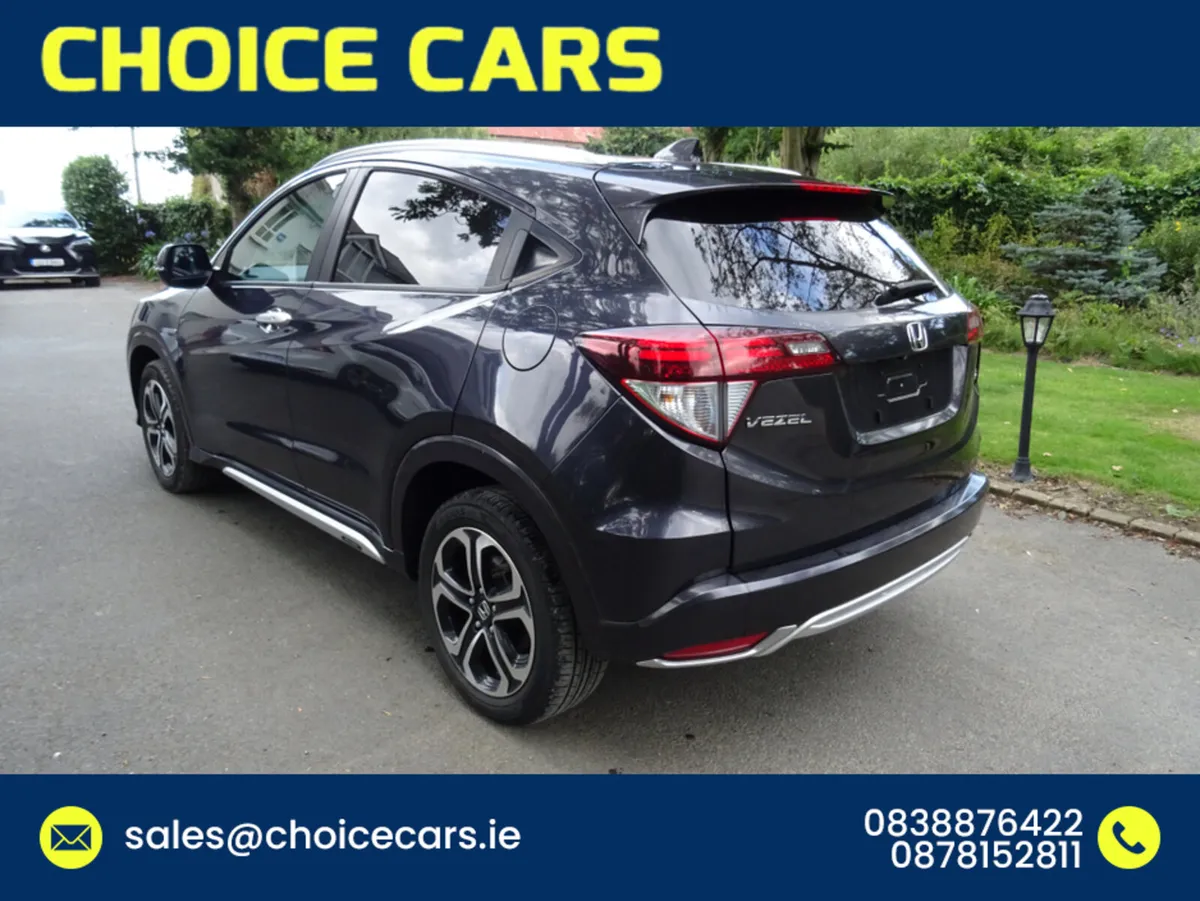 Honda Vezel 1.5 AUTO HYBRID Z SPEC - Image 4