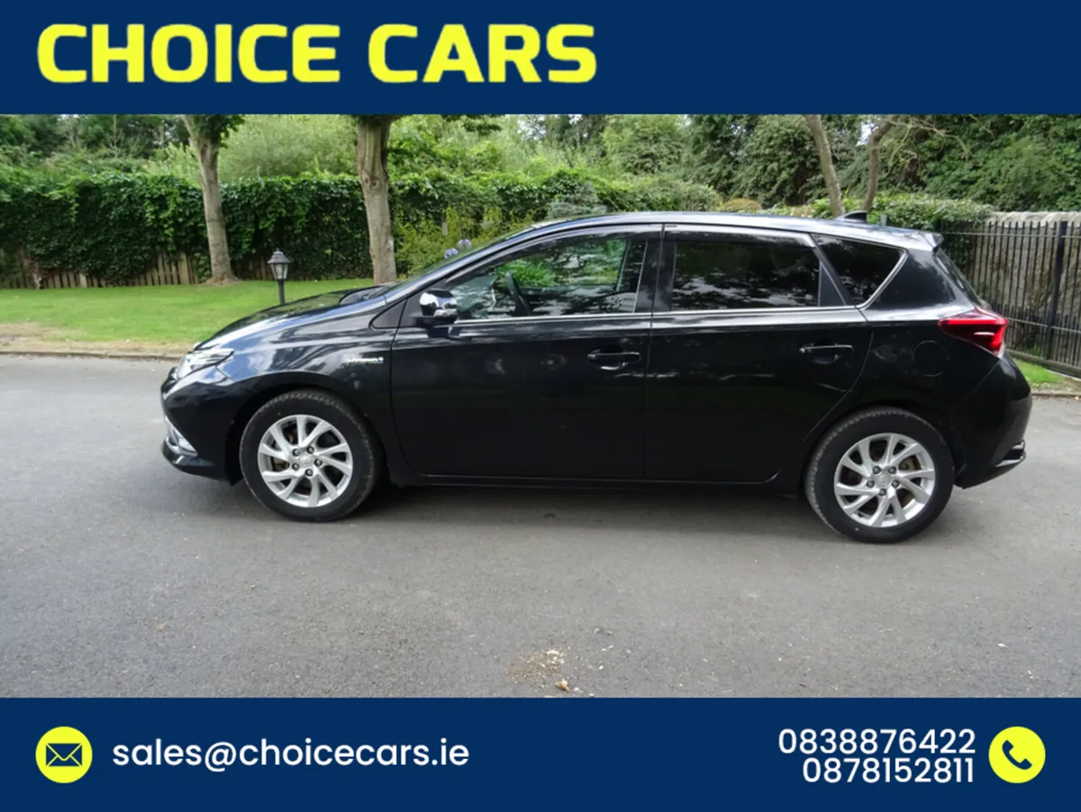 Toyota Auris 1.8 AUTO HYBRID ANDROID AUTO - Image 3