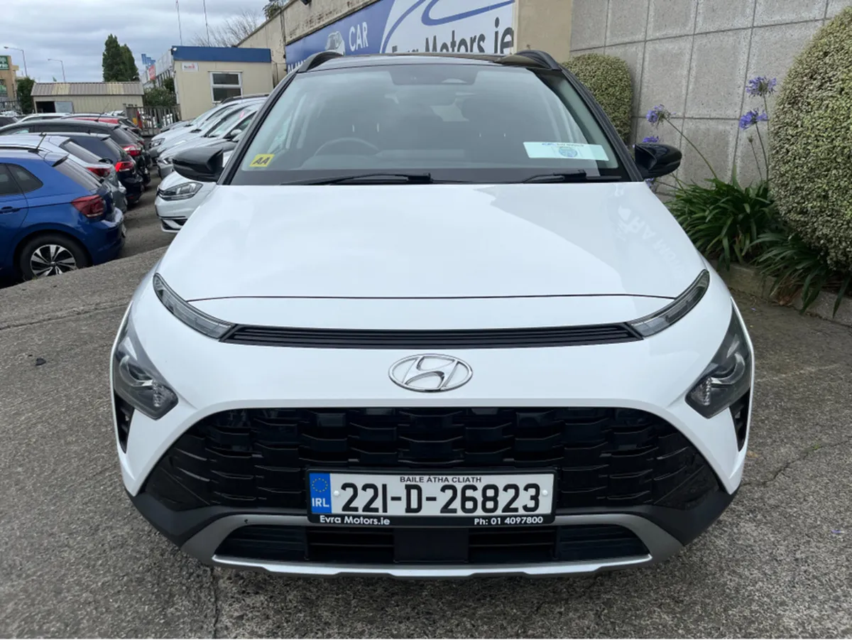 Hyundai Bayon EXECUTIVE 2-TONE 1.2 PETROL //HEATED - Image 2