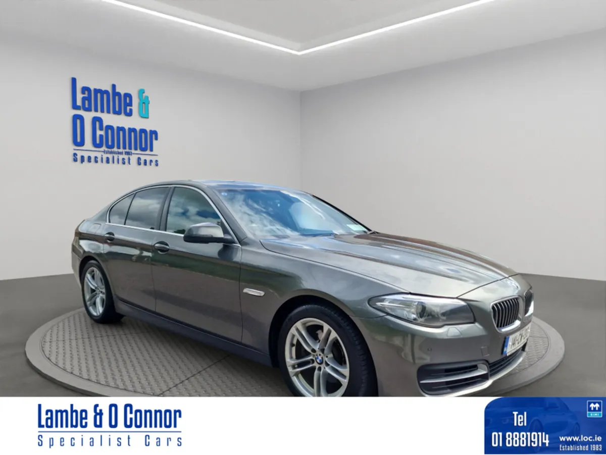 BMW 5-Series 520D  SE  AUTO *** GREY MET / BLACK L - Image 1