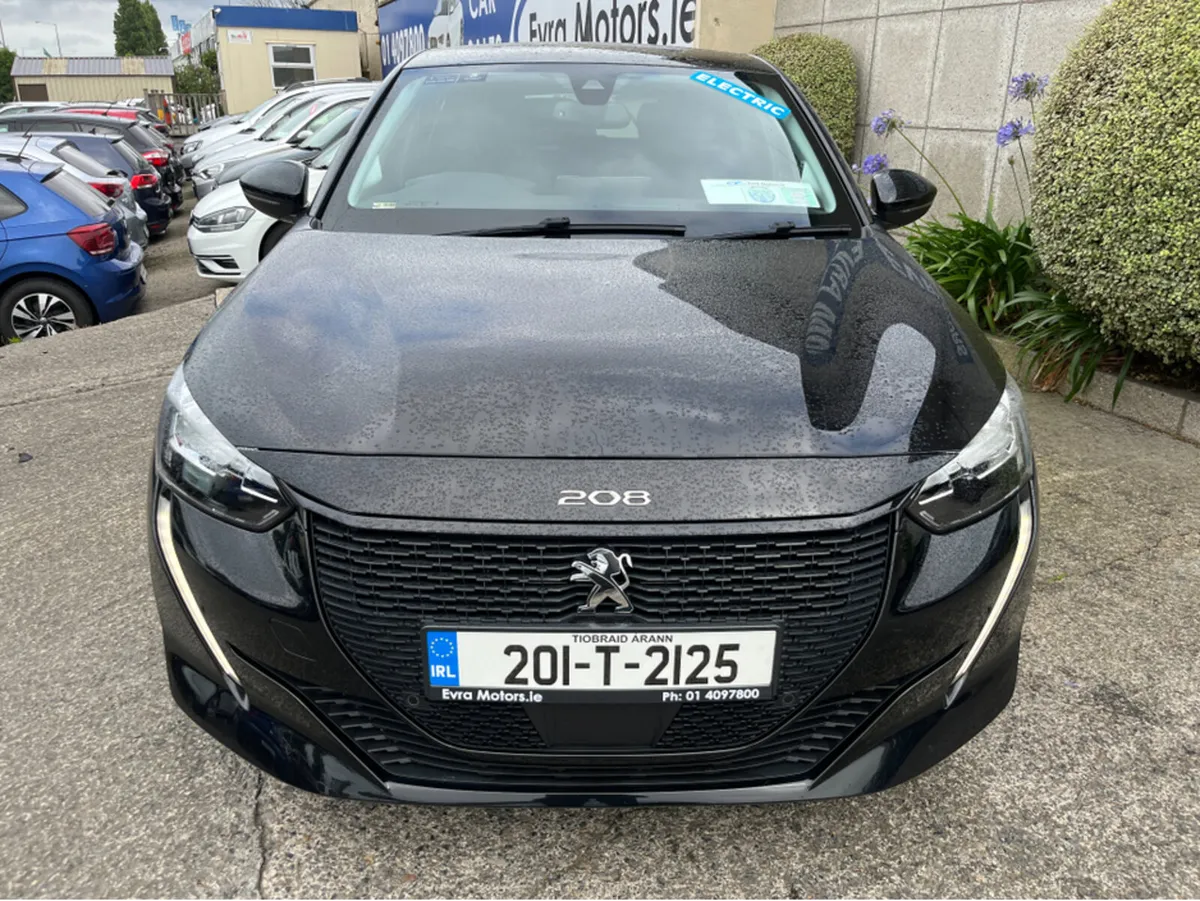 Peugeot 208 ALLURE ELECTRIC - Image 2