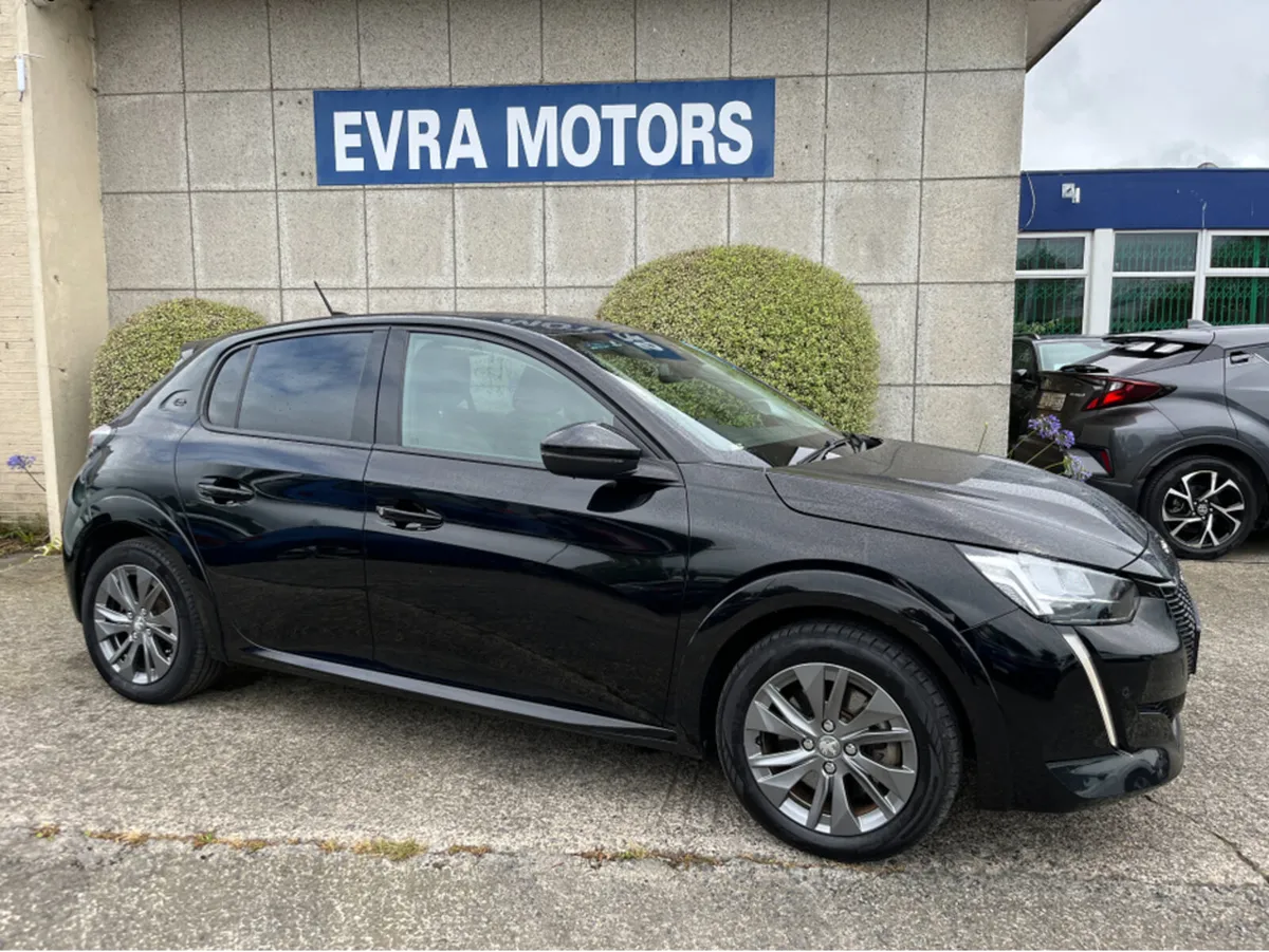 Peugeot 208 ALLURE ELECTRIC - Image 3