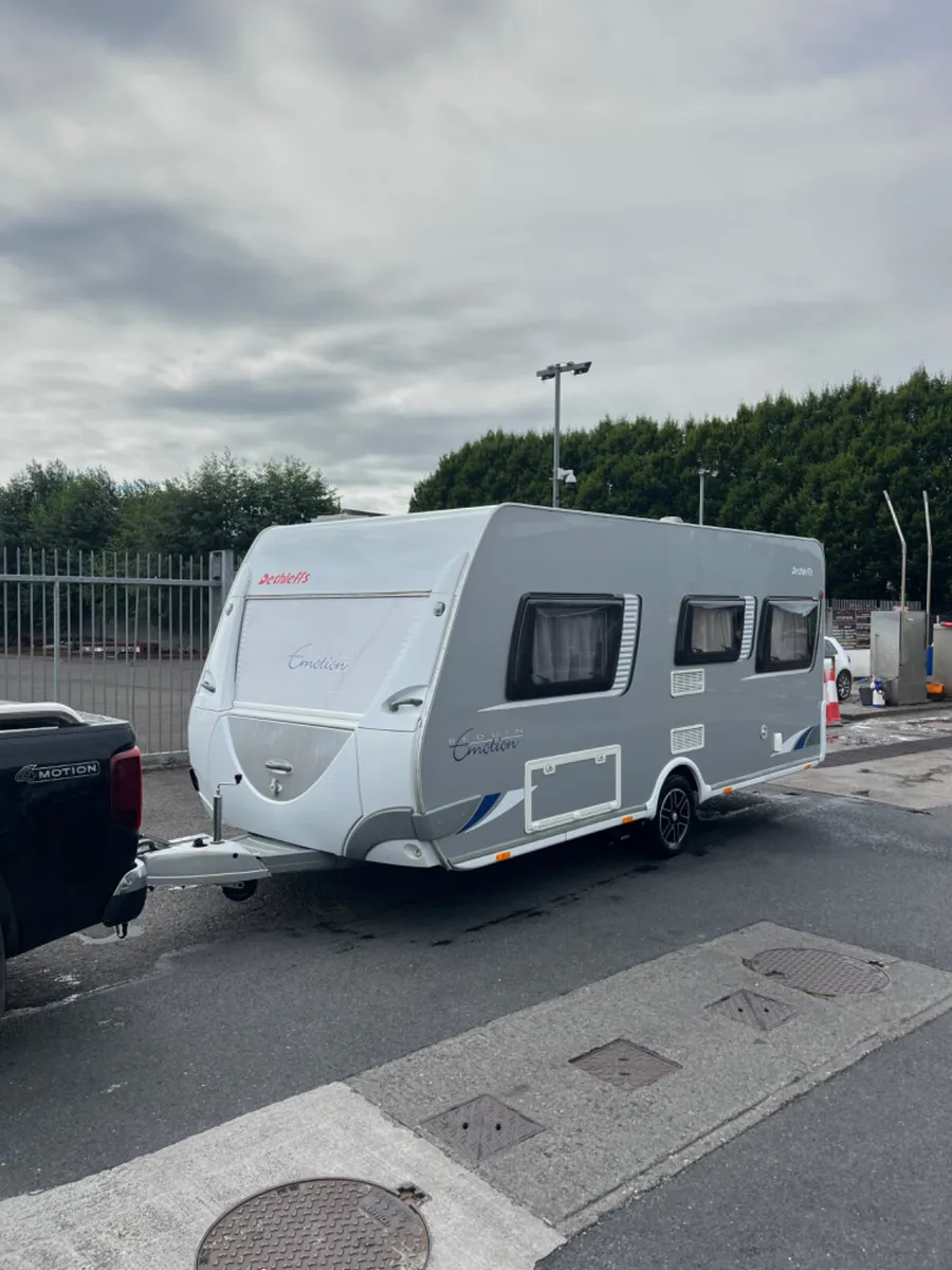 2012 Dethleffs 4 Berth Fixed Bed Caravan - Image 3