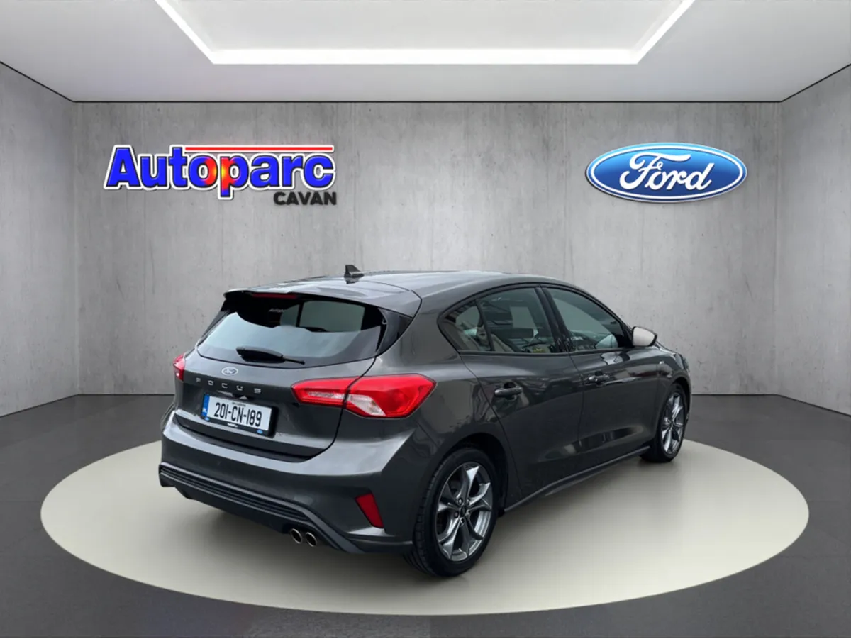 Ford Focus ST-LINE 5DR 1.5 TD 120 S6.2 M6 4DR - Image 3