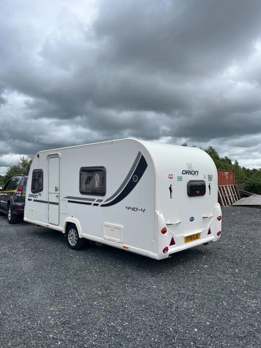 2012 Bailey Orion 4 Berth Fix Bed Caravan - Image 3