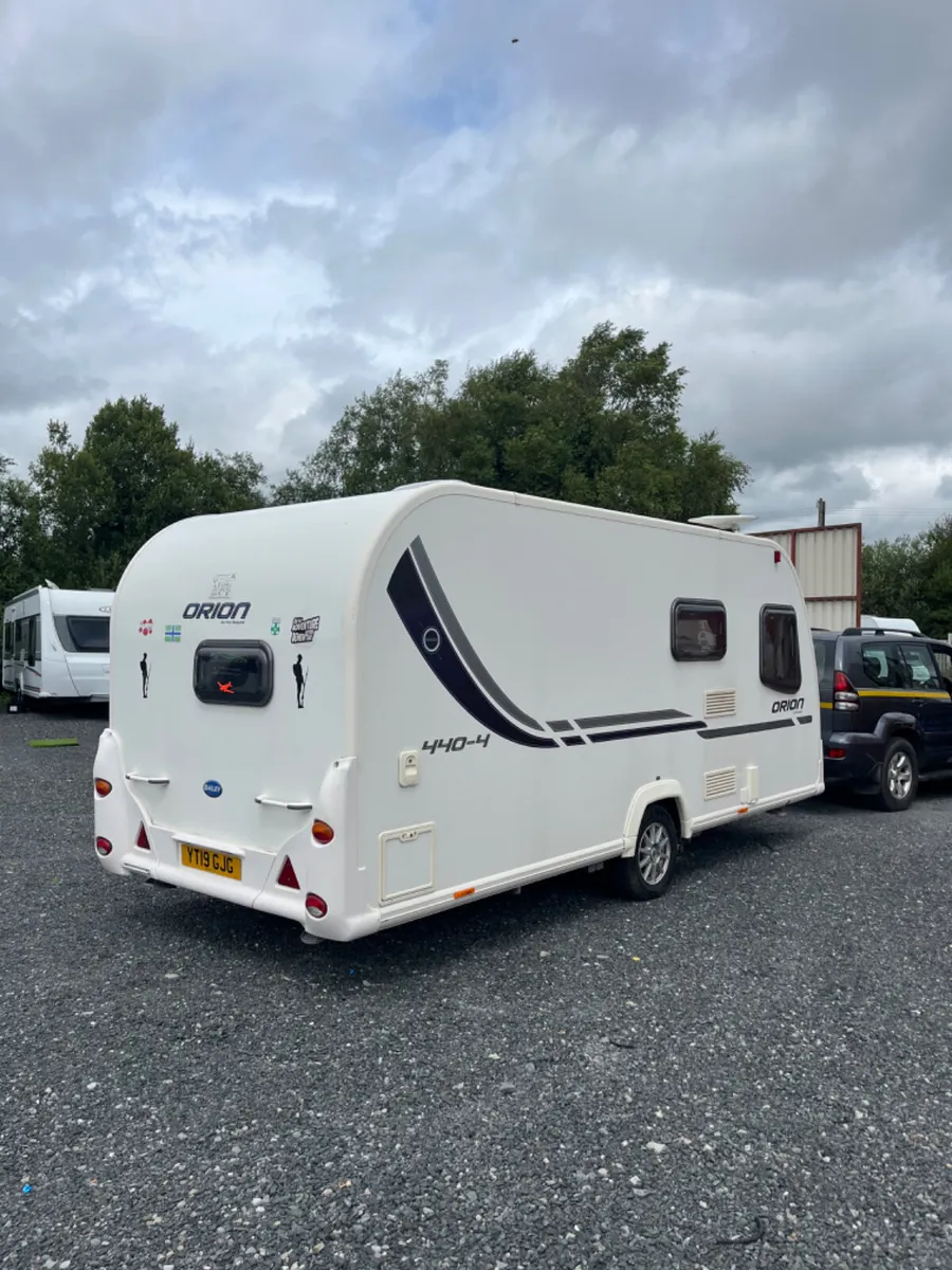 2012 Bailey Orion 4 Berth Fix Bed Caravan - Image 4