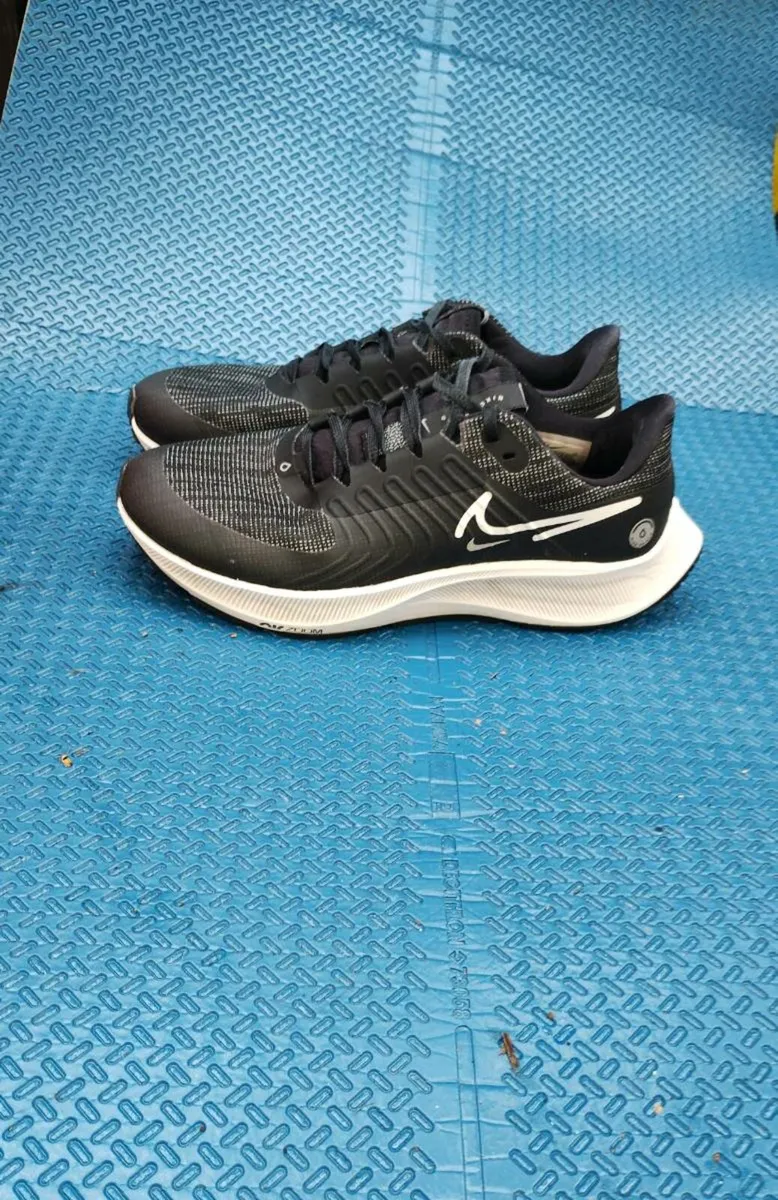 Nike Running Shoe Air Zoom Pegasus 38 Shield - Image 3