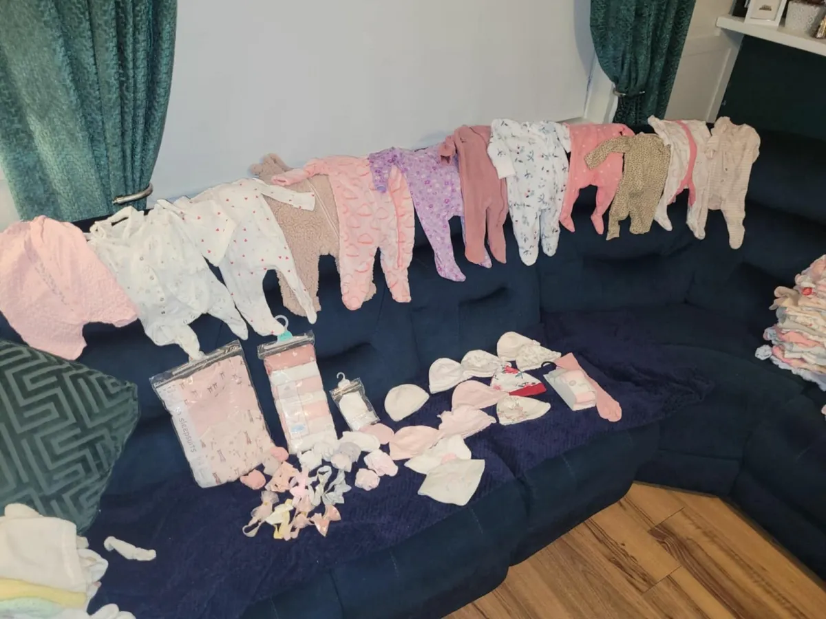Baby clothing - Image 2