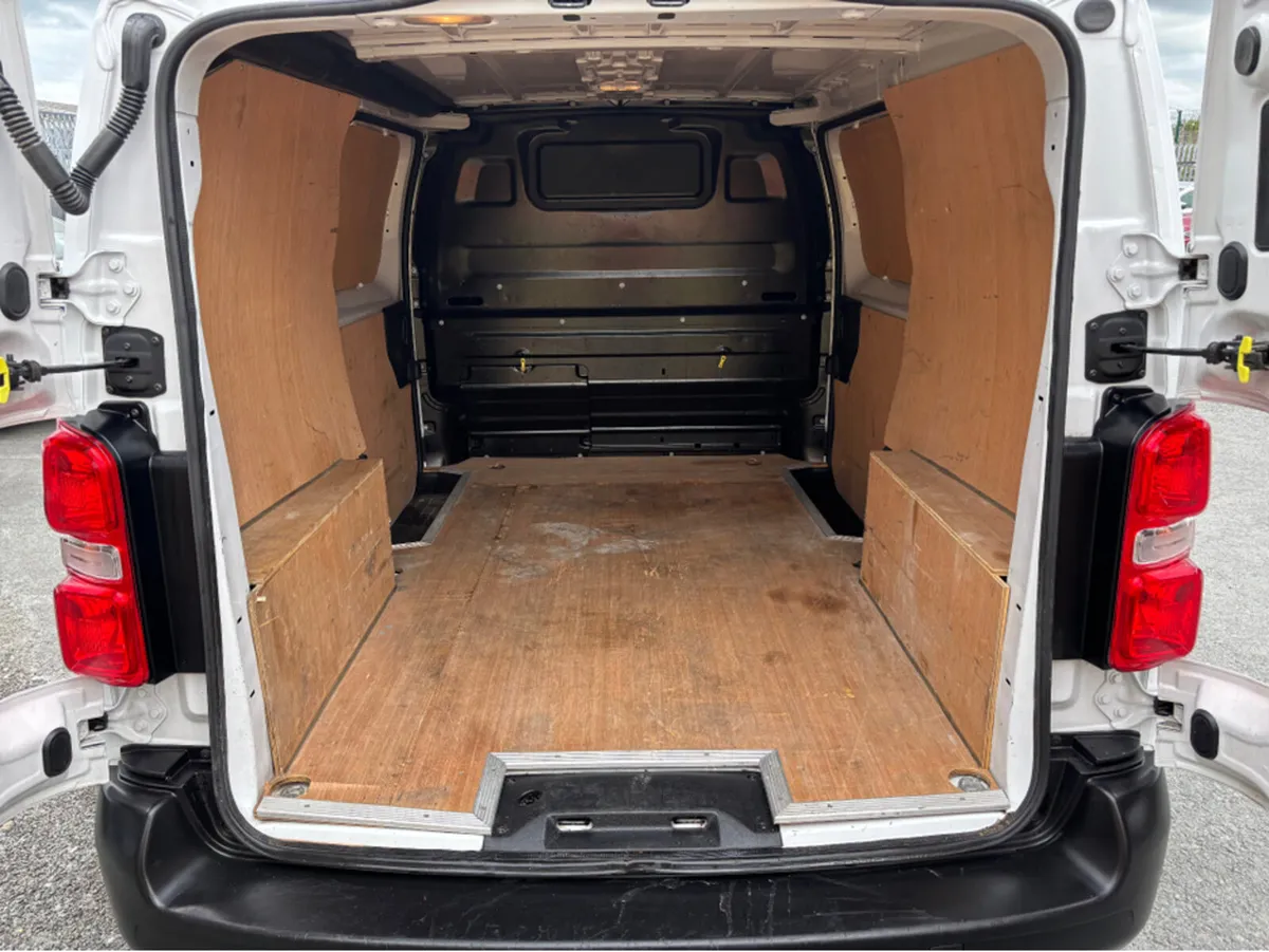 Fiat Scudo 1.5 swb 3 seater 6 speed - Image 2