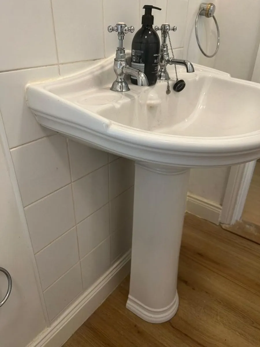Victorian style toilet pedestal and basin taps - Image 2