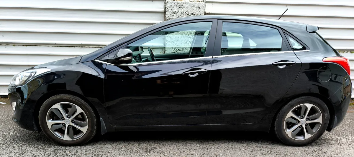 HYUNDAI I30 2016 1.4 PETROL - Image 3