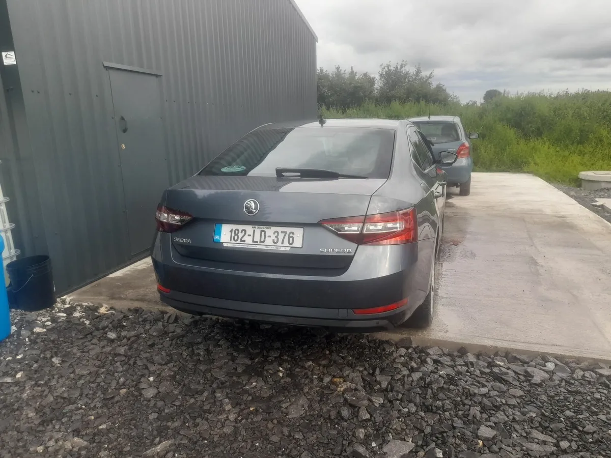 Skoda Superb 2018 - Image 4