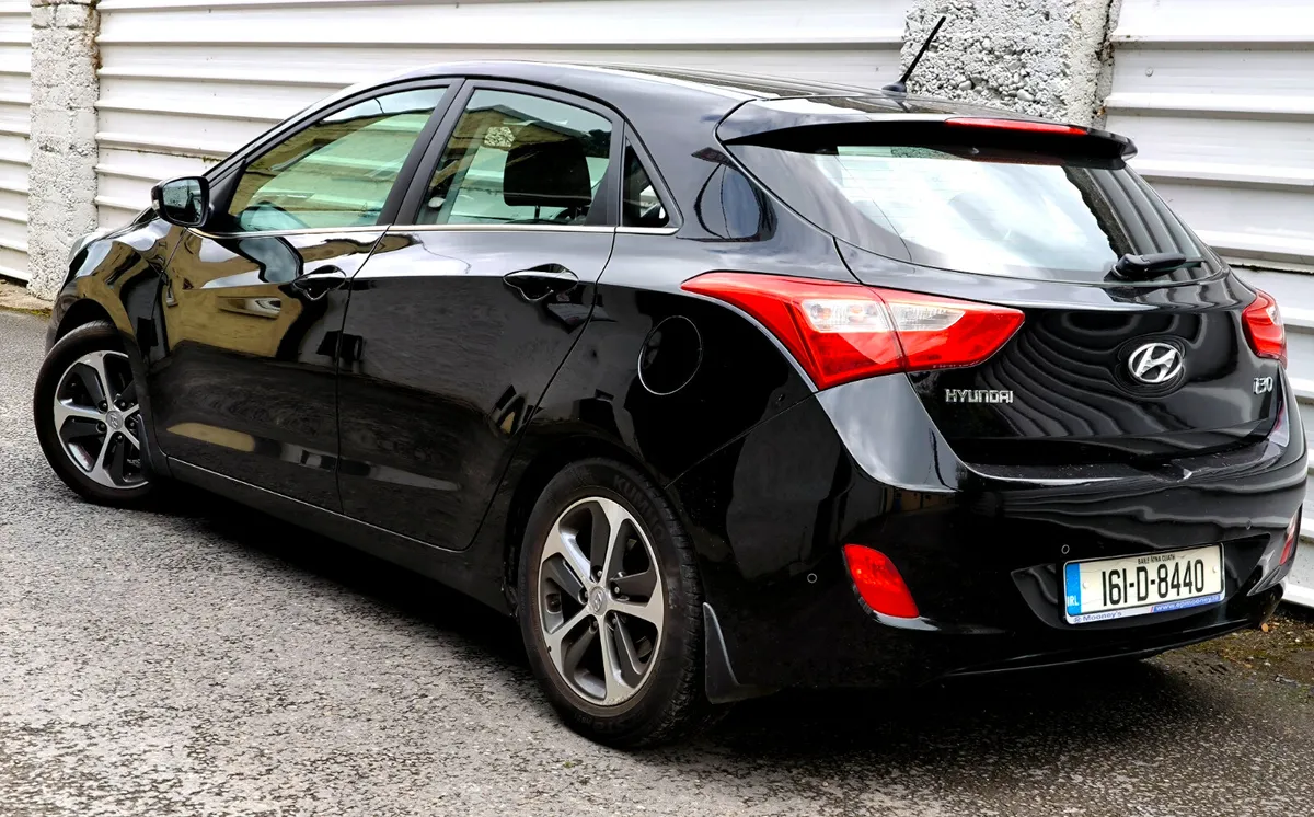 HYUNDAI I30 2016 1.4 PETROL - Image 4